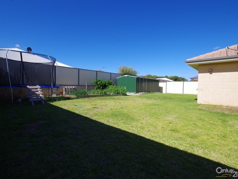 10 Werloo Approach, Capel WA 6271