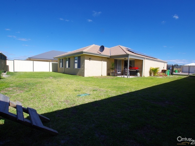 10 Werloo Approach, Capel WA 6271