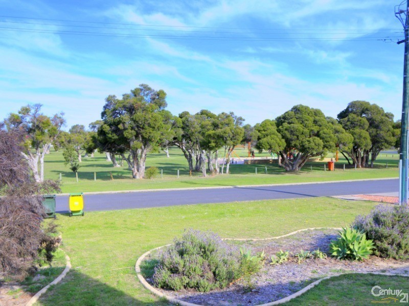 6 Belcher Street, Carey Park WA 6230