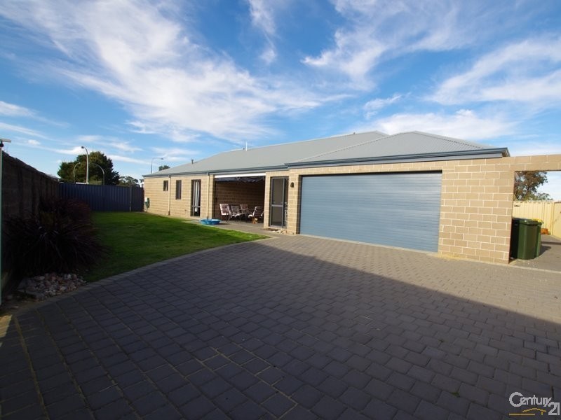 5 Gosse Way, Dalyellup WA 6230