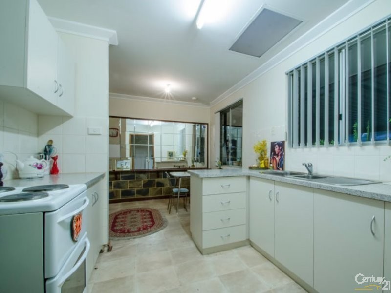 10 Scott Street, Eaton WA 6232