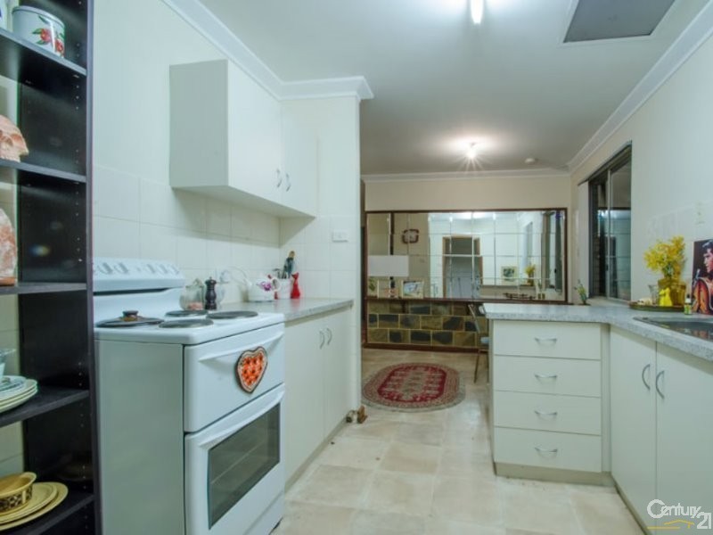10 Scott Street, Eaton WA 6232