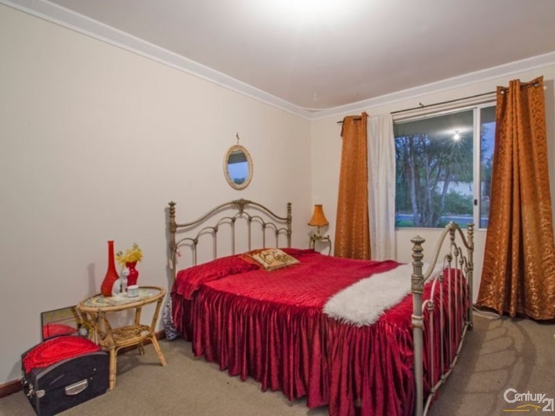 10 Scott Street, Eaton WA 6232