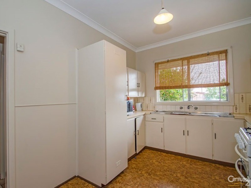 12B Nuytsia Avenue, Carey Park WA 6230