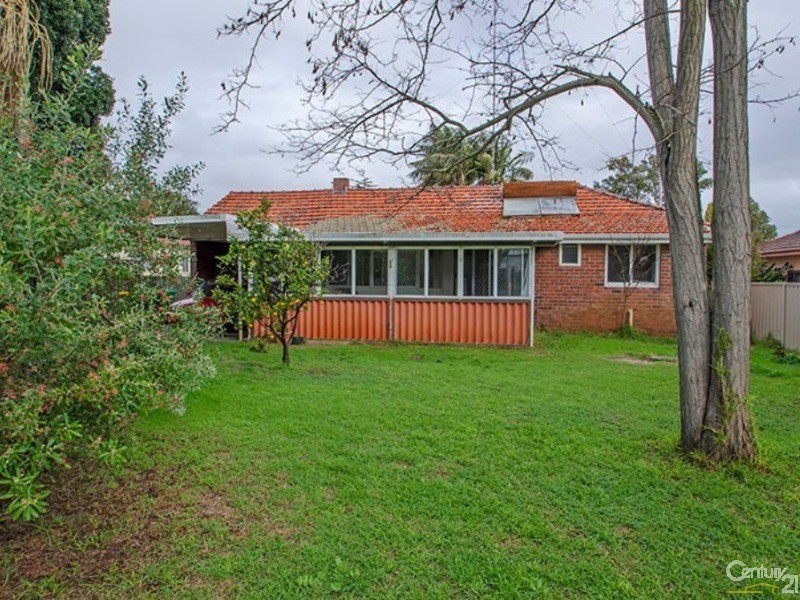 12B Nuytsia Avenue, Carey Park WA 6230