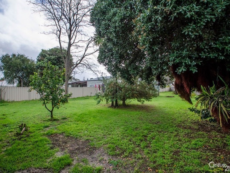 12B Nuytsia Avenue, Carey Park WA 6230