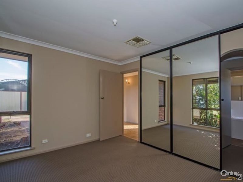 34 Ganfield Street, Carey Park WA 6230