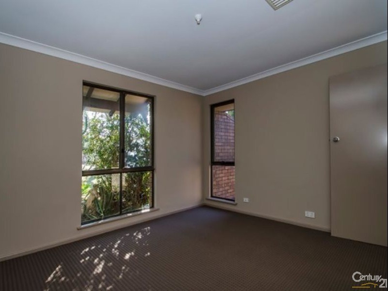 34 Ganfield Street, Carey Park WA 6230