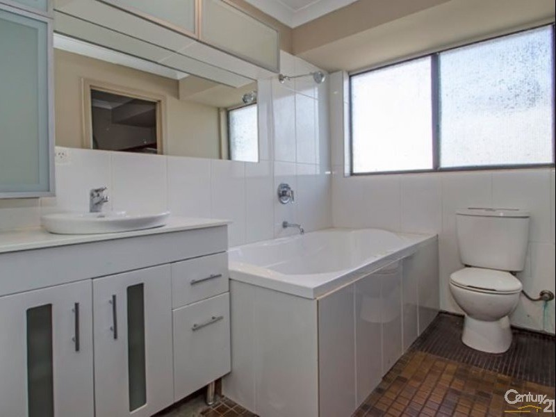 34 Ganfield Street, Carey Park WA 6230