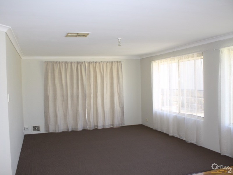 32 Picton Road, East Bunbury WA 6230