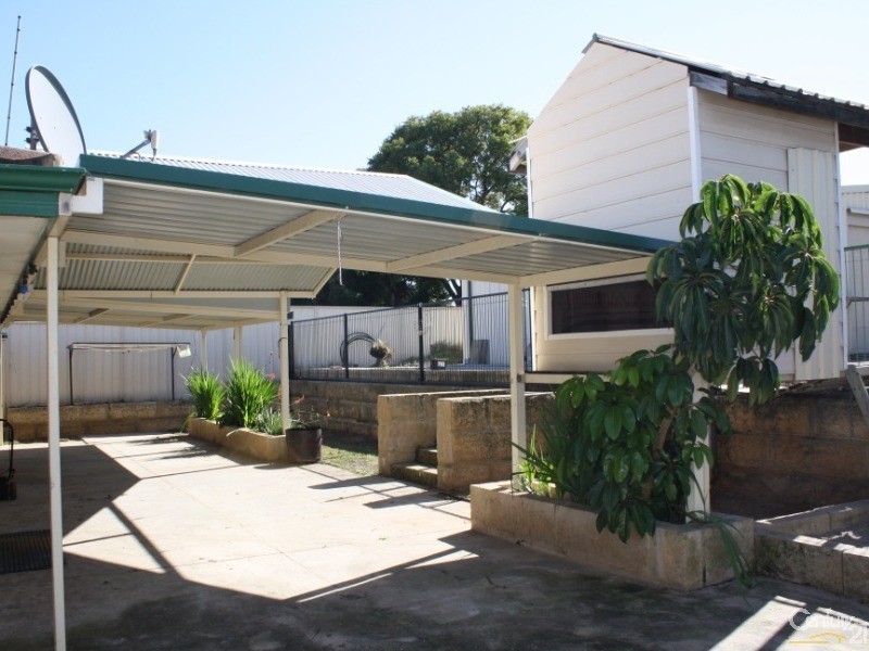 32 Picton Road, East Bunbury WA 6230