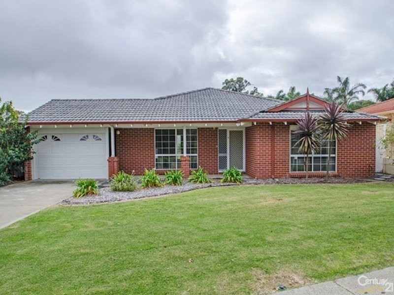 2 Somerville Drive, College Grove WA 6230