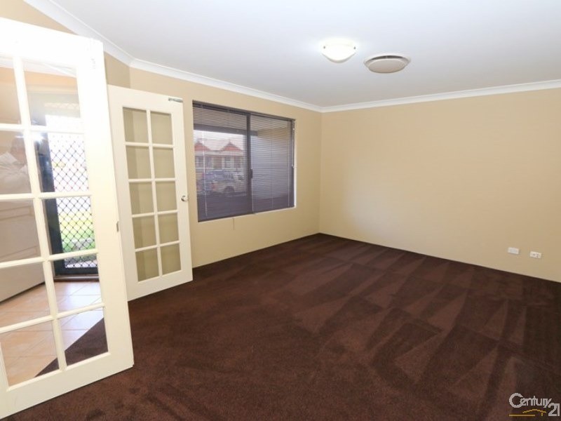 6 Sapphire Road, Dalyellup WA 6230