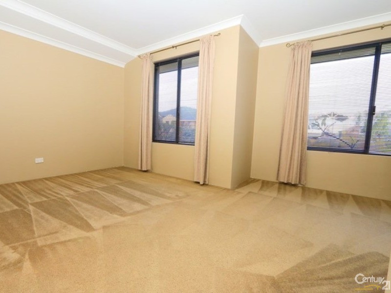 6 Sapphire Road, Dalyellup WA 6230