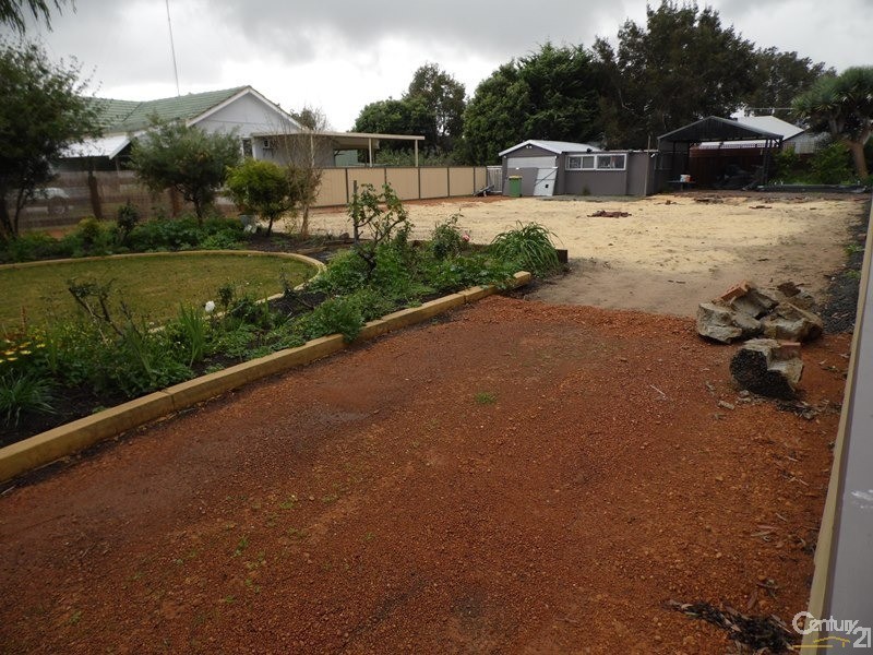 17 Jindee Street, Carey Park WA 6230