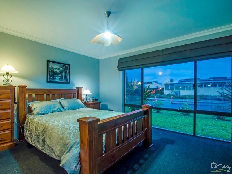 121 Braidwood Drive, Australind WA 6233