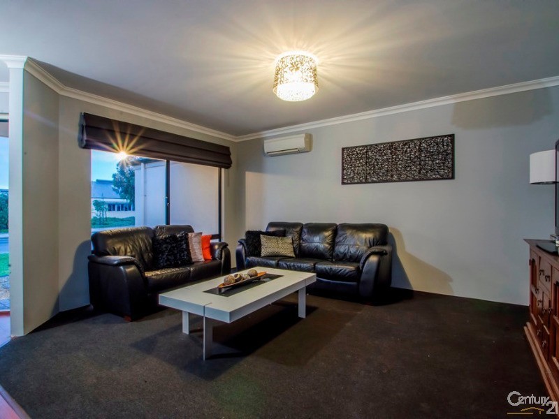 121 Braidwood Drive, Australind WA 6233