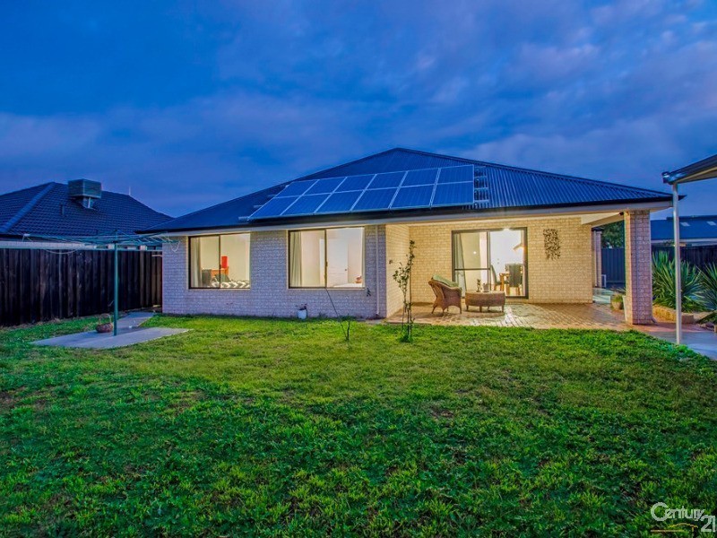 121 Braidwood Drive, Australind WA 6233