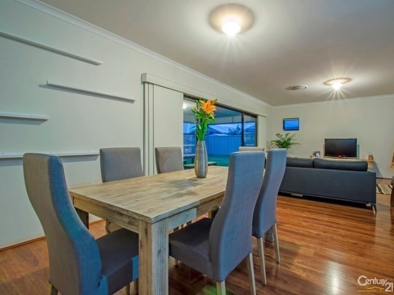 4 Duncan Loop, Millbridge WA 6232