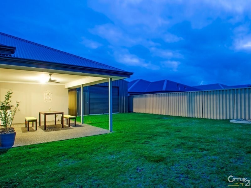 4 Duncan Loop, Millbridge WA 6232