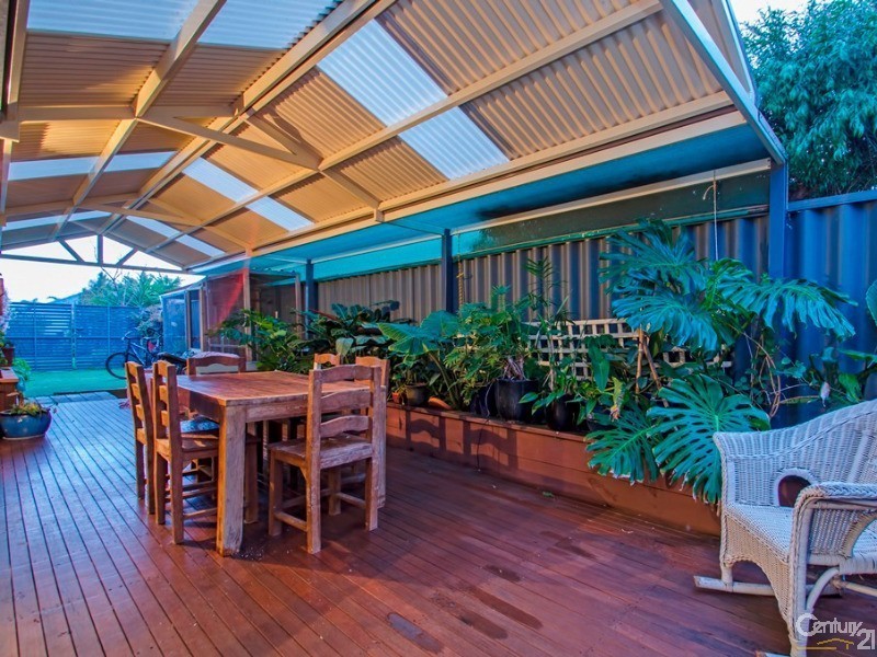 5 Holroyd Gardens, Millbridge WA 6232