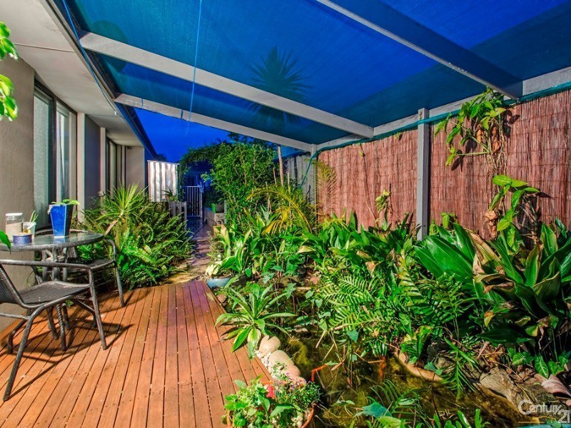 5 Holroyd Gardens, Millbridge WA 6232