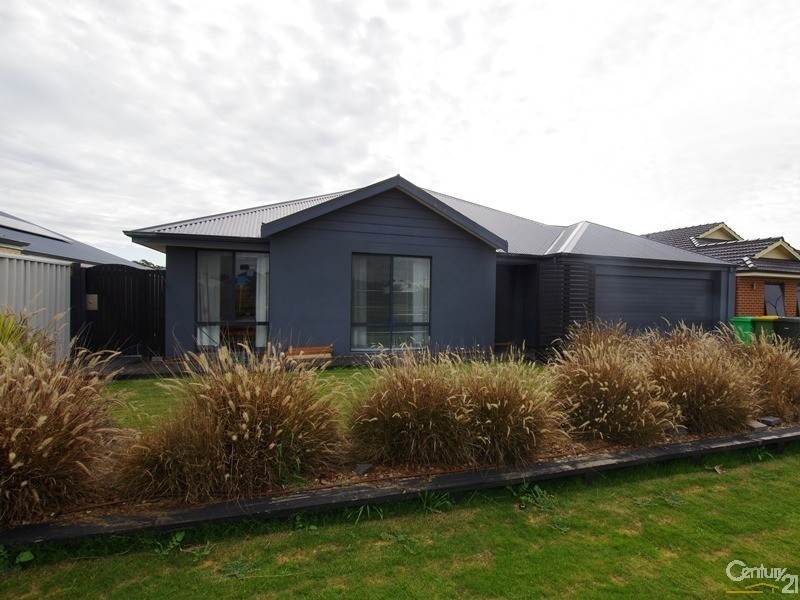 360 Parade Road, Dalyellup WA 6230