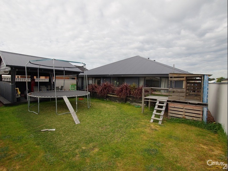 360 Parade Road, Dalyellup WA 6230
