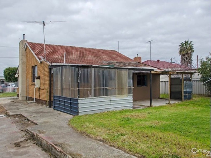 6 Hales Street, Carey Park WA 6230