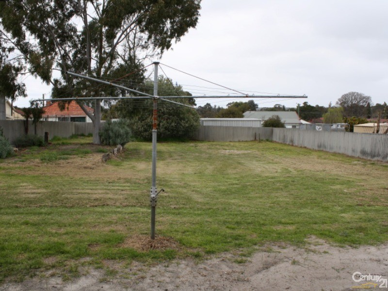 32 Porter Street, Collie WA 6225