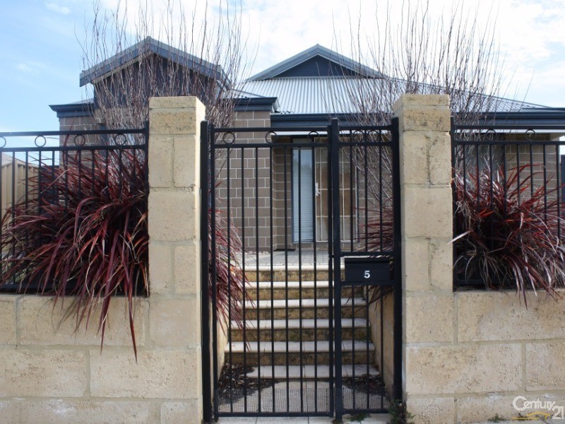 5 Gosse Way, Dalyellup WA 6230