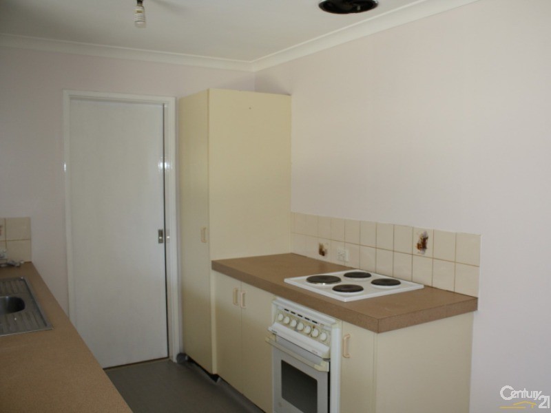 1 Whitewood Street, Eaton WA 6232