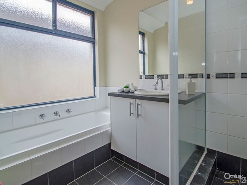 3 Aquila Drive, Australind WA 6233
