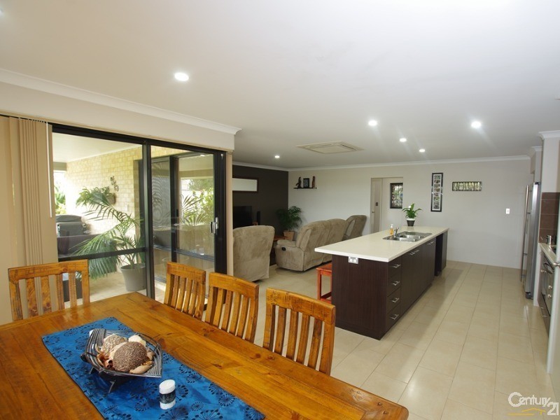 24 Kwenda Loop, Capel WA 6271