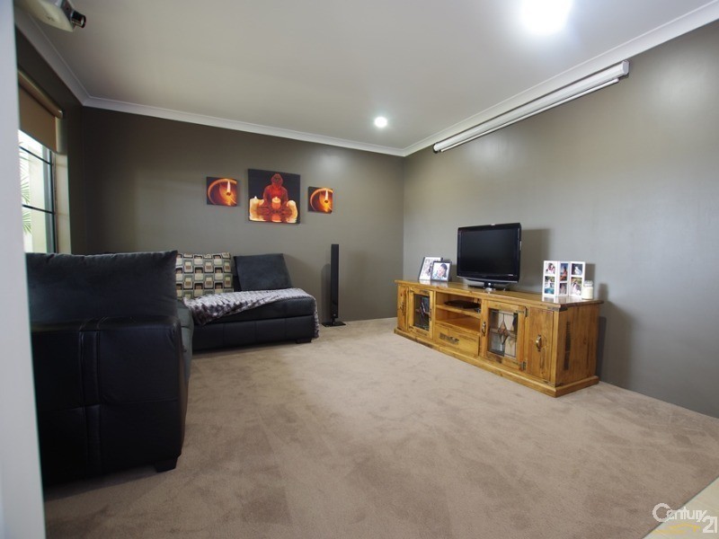 24 Kwenda Loop, Capel WA 6271