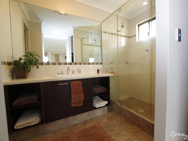 24 Kwenda Loop, Capel WA 6271