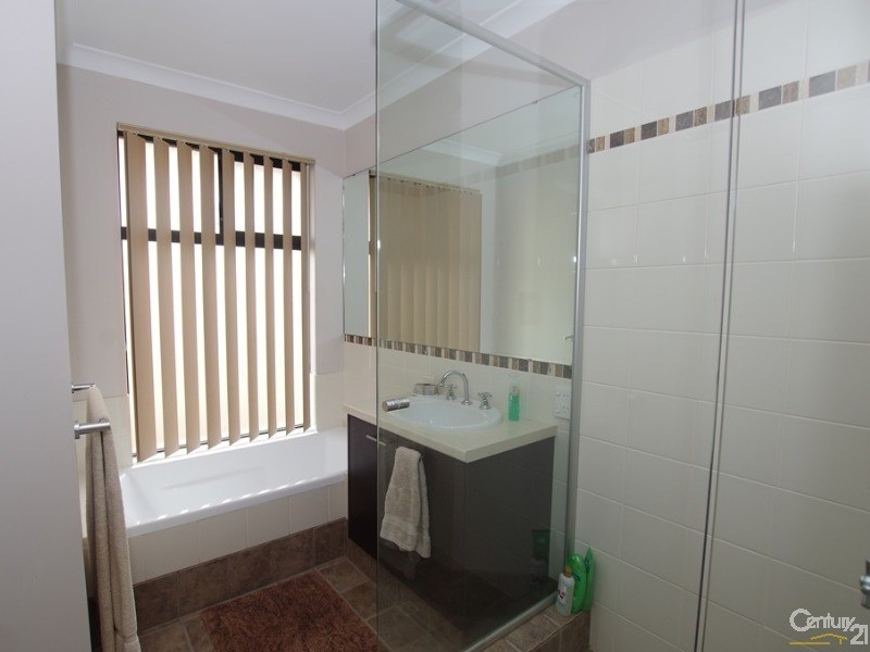 24 Kwenda Loop, Capel WA 6271