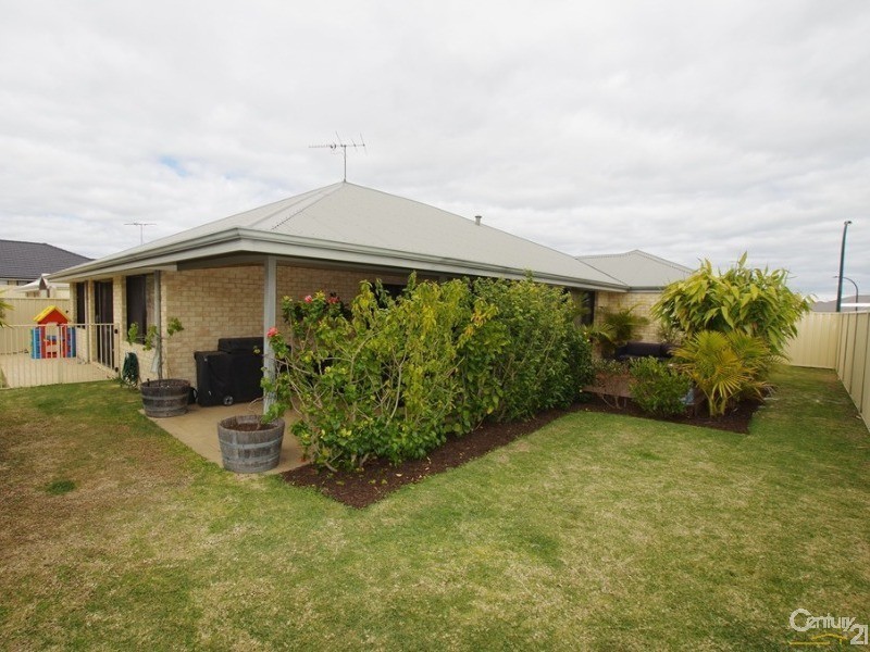 24 Kwenda Loop, Capel WA 6271