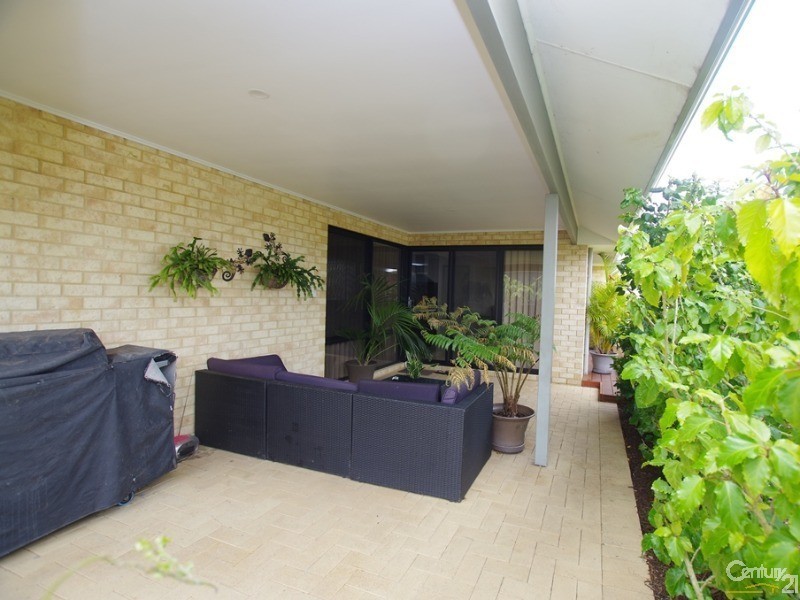 24 Kwenda Loop, Capel WA 6271