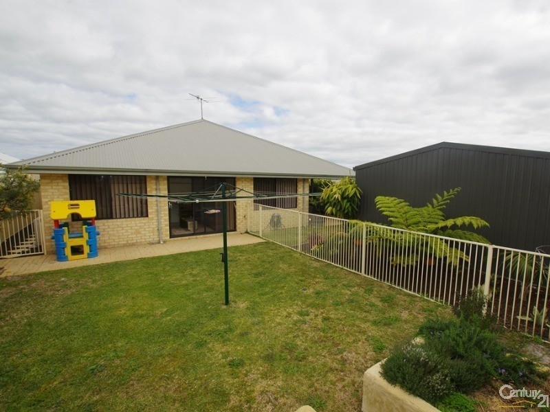 24 Kwenda Loop, Capel WA 6271