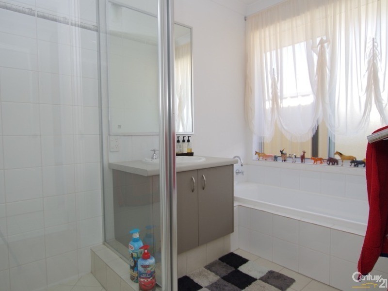 10 Werloo Approach, Capel WA 6271