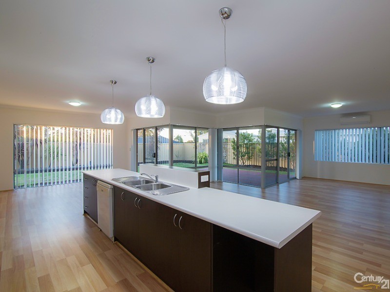 34 Nicolay Approach, Dalyellup WA 6230
