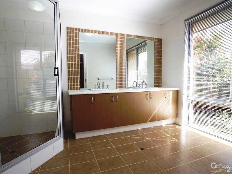 34 Nicolay Approach, Dalyellup WA 6230
