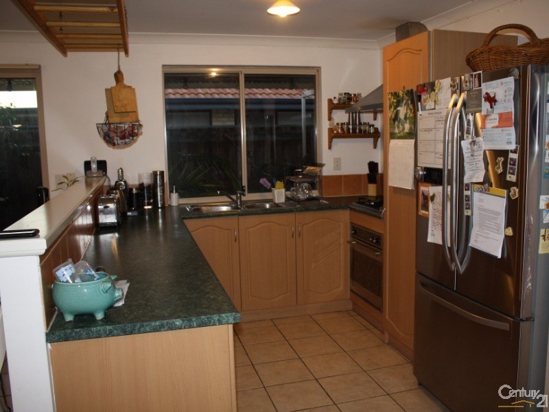 74 Glenfield Drive, Australind WA 6233