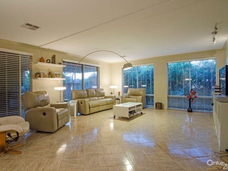 52 Victoria Parade, Donnybrook WA 6239