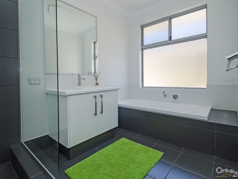 20 Ammolite Way, Australind WA 6233