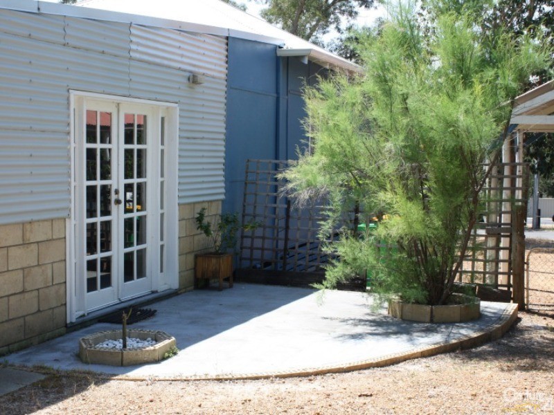 17 Union Street, Donnybrook WA 6239