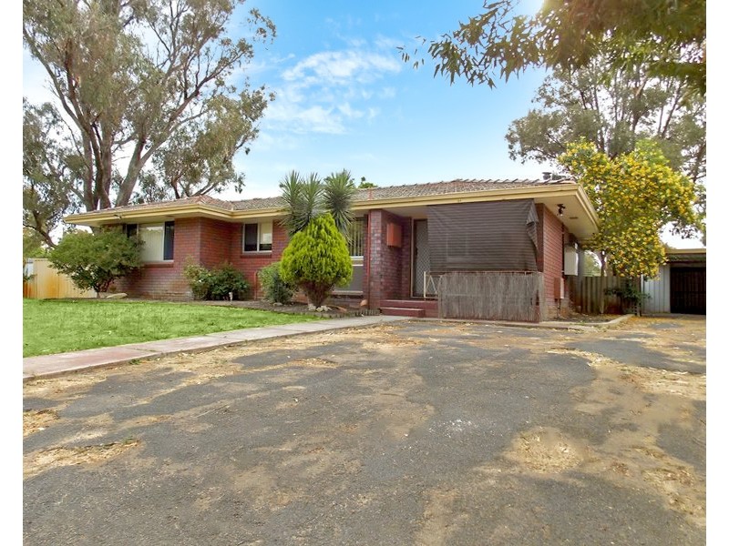 14 Mawson Place, Withers WA 6230
