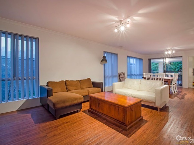 8 Fantail Loop, Eaton WA 6232