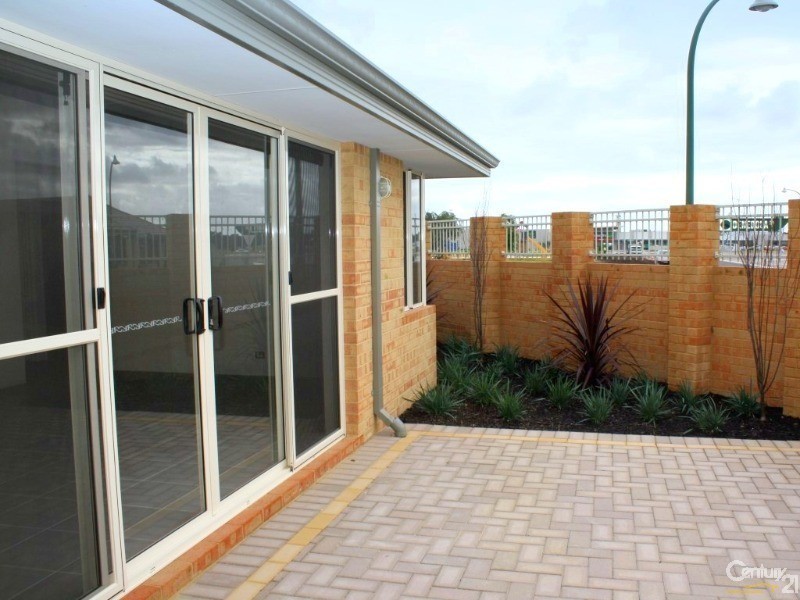 2c Lunar Avenue, Australind WA 6233
